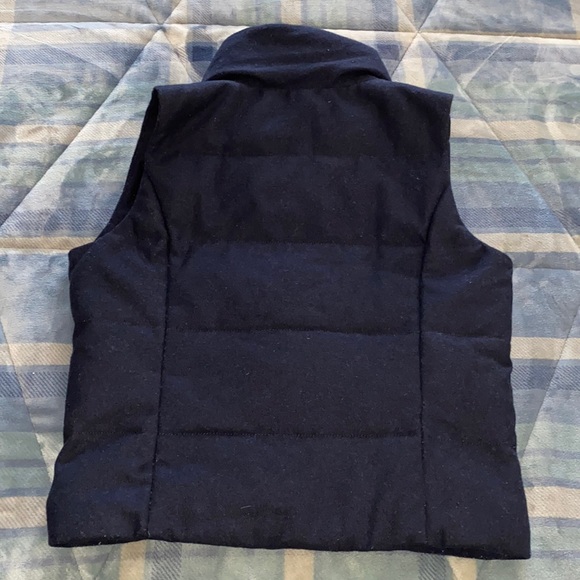 NAVY VARSITY Puffer vest L womens - Picture 10 of 11